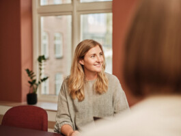 LOGIQ Ⓒ Jan Khür Julie Hrncirova / Abrakadabra 2025 Abrakadabra Studio, Jan Khür, Julie Hrncirova, Photographer, Photography, Oslo, Studio, Norway, Czech Republic, France, advertising, art