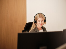 LOGIQ Ⓒ Jan Khür Julie Hrncirova / Abrakadabra 2025 Abrakadabra Studio, Jan Khür, Julie Hrncirova, Photographer, Photography, Oslo, Studio, Norway, Czech Republic, France, advertising, art